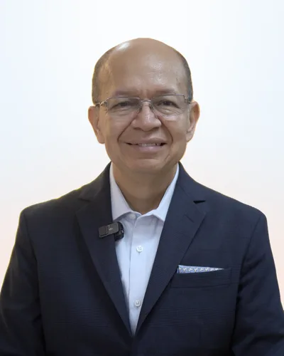 Dr. Miguel Parra Saavedra