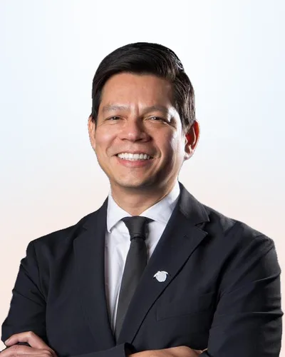 Dr. William Contreras López